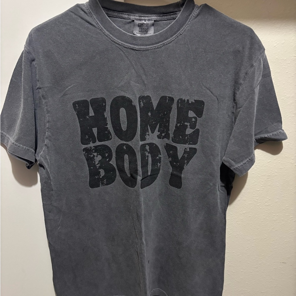 Gray 'Home Body' Graphic T-Shirt